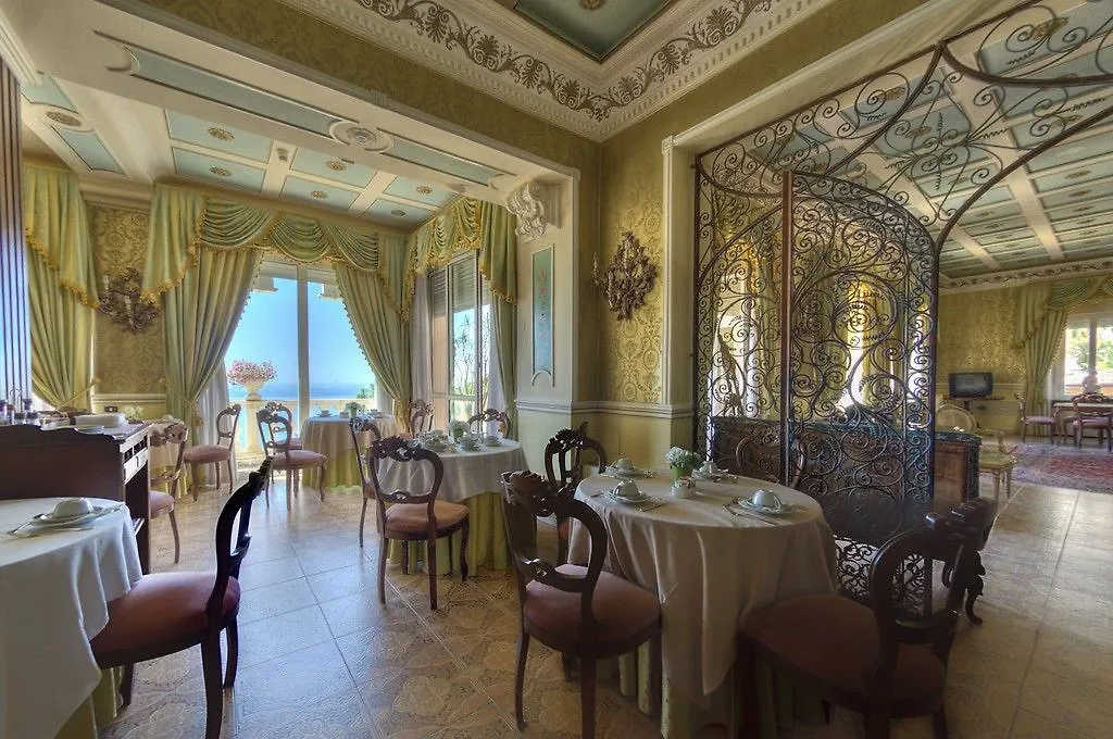 Hotel Villa Riis Taormina