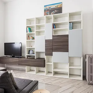 Spacious Retreat Steps From Lambrate Metro- Via Pacini Italia
