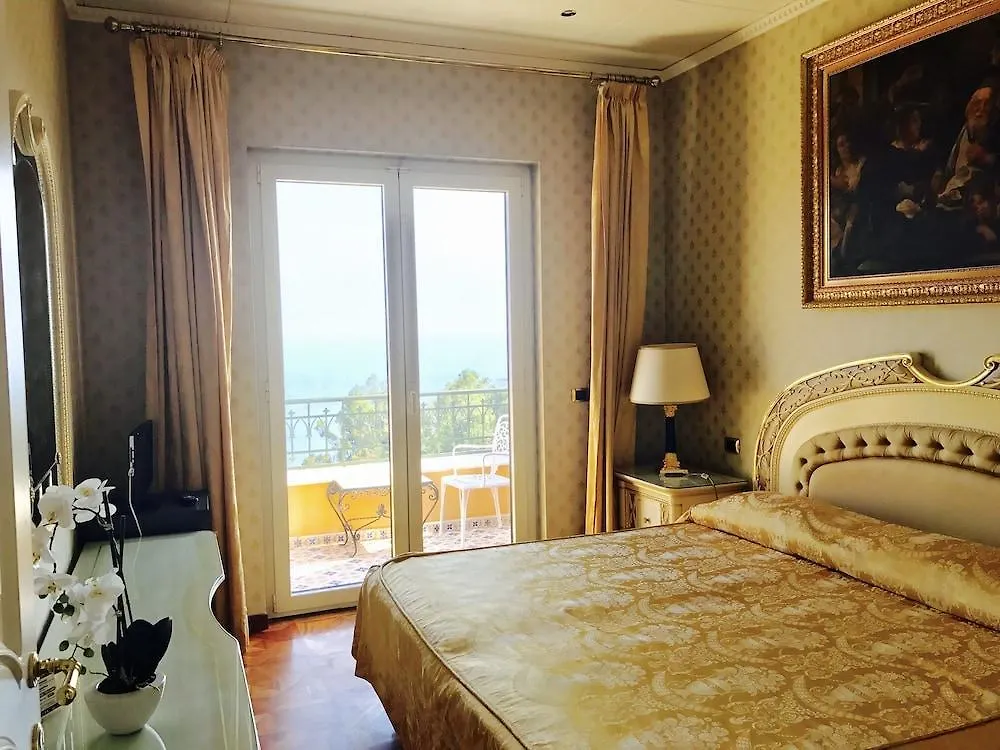 Hotel Villa Riis Taormina