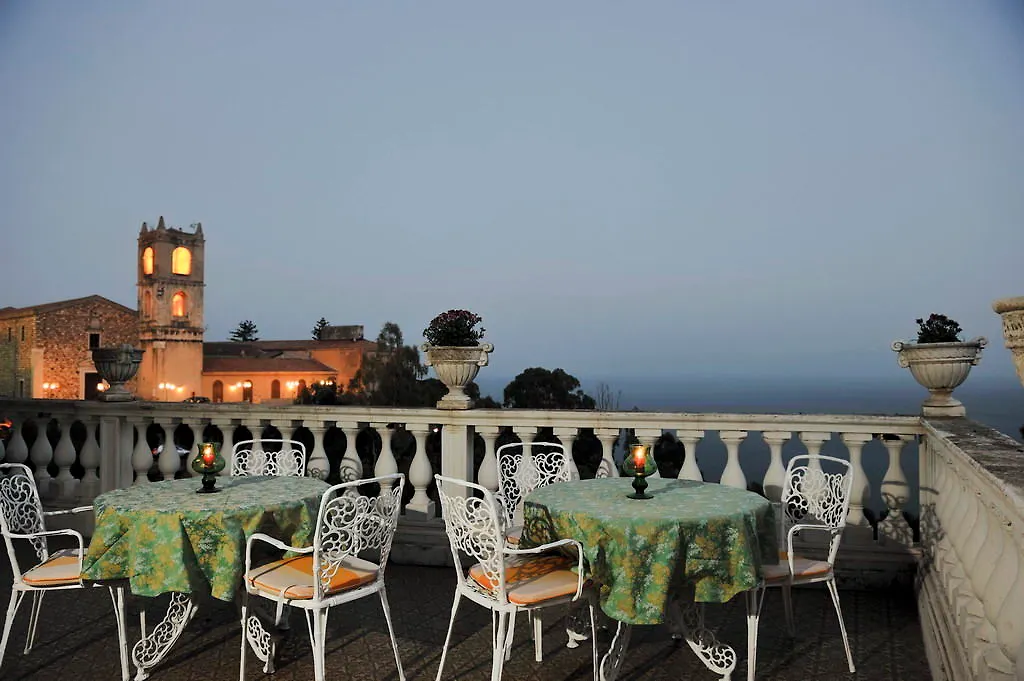 Hotel Villa Riis Taormina 4*,  Italy