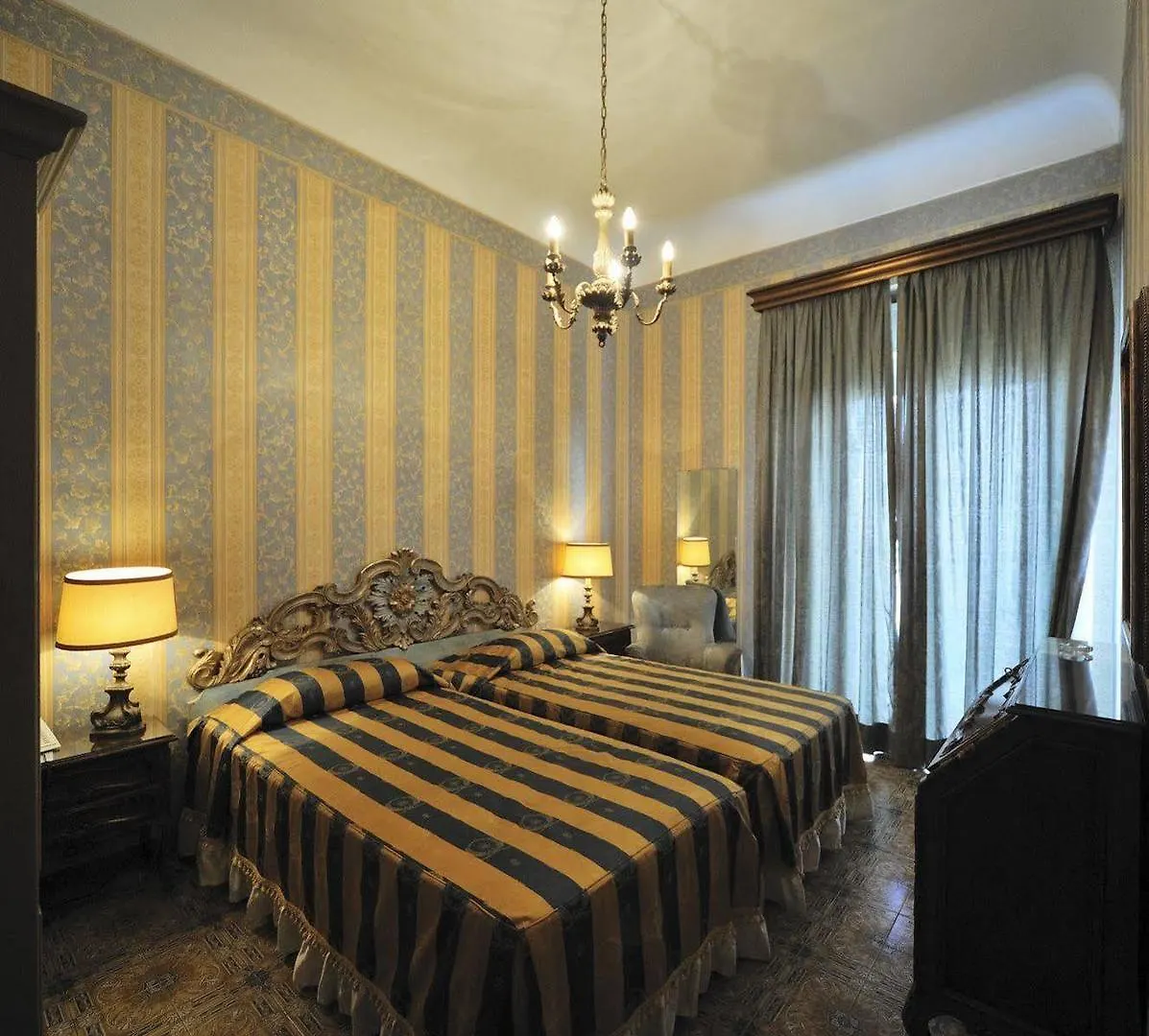 Hotel Villa Riis Taormina 4*,